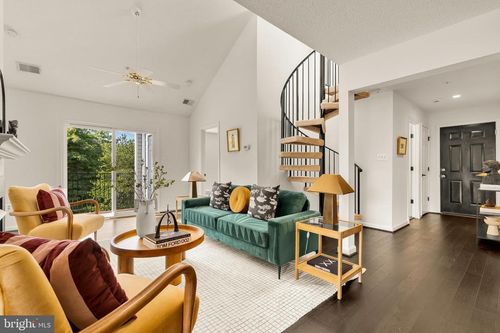 apt-10-10024 Vanderbilt Cir, ROCKVILLE, MD, 20850-4806 | Card Image