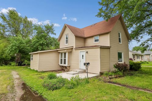 1307 Greene St, Adel, IA, 50003-1716 | Card Image