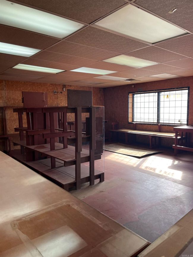 320 E Main St, Home with 0 bedrooms, 0 bathrooms and 10 parking in Jacksonville AR | Image 4