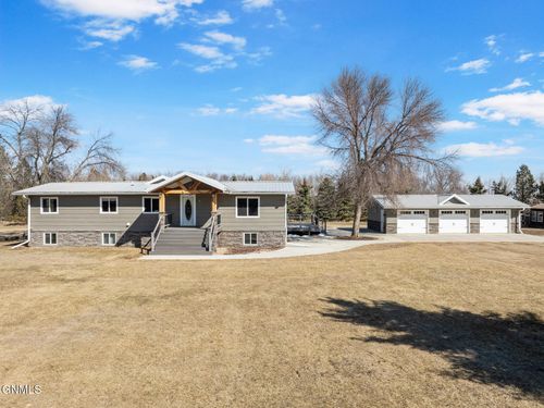 6498 105th Ave Nw, Tioga, ND, 58852-9273 | Card Image
