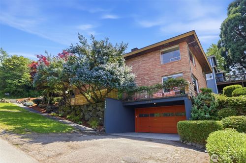 2803 S Walker St, Seattle, WA, 98144-4846 | Card Image