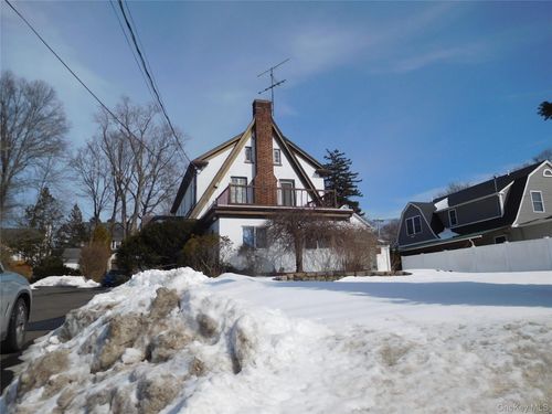 525 King St, Port Chester, NY, 10573-2631 | Card Image