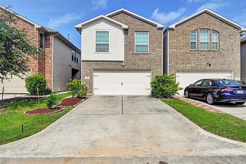 11417 Hackmatack Way, Houston, TX, 77066-1061 | Card Image
