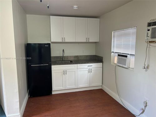 2-1519 N 59th Ter, Hollywood, FL, 33021-4548 | Card Image