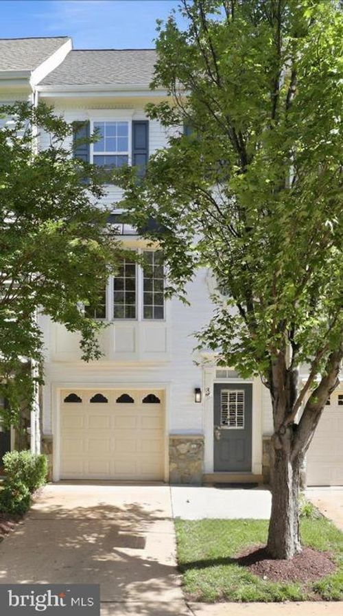 3843 Watkins Mill Dr, ALEXANDRIA, VA, 22304-6448 | Card Image