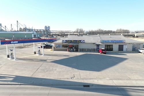 2022 9th Ave Sw, Watertown, SD, 57201 | Card Image
