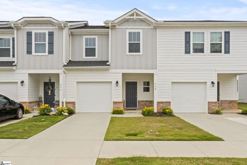 952 Yarn Way, Greer, SC, 29651-3866 | Card Image