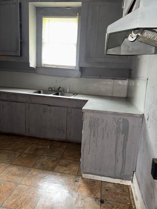 2726 13 Th St, House other with 2 bedrooms, 1 bathrooms and null parking in Port Arthur TX | Image 17