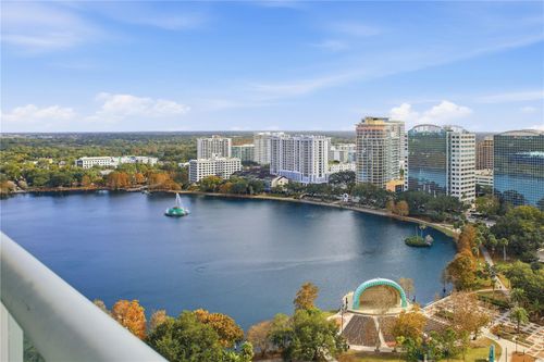 2002-150 E Robinson St, Orlando, FL, 32801-1998 | Card Image