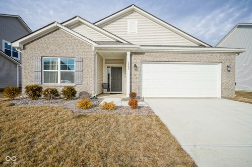 6608 W Shoreline Ct, Greenfield, IN, 46140-4040 | Card Image