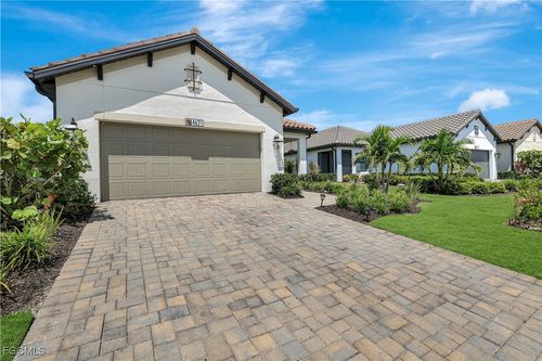 4621 Centaurus Cir, NAPLES, FL, 34120-0507 | Card Image