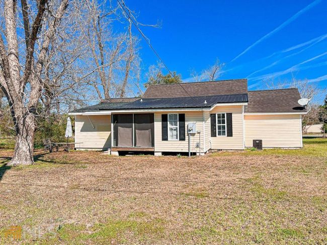 304 Harvey St, House other with 2 bedrooms, 1 bathrooms and 1 parking in Screven GA | Image 25