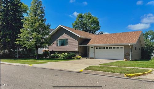 408 Center Ave N, Ashley, ND, 58413-7008 | Card Image