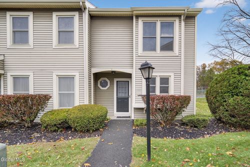 6 Freemans Way, Halfmoon, NY, 12065-6538 | Card Image