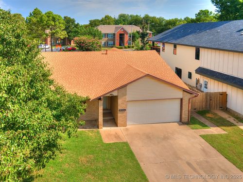 2004 W Louisville Street, Broken Arrow, OK, 74012 | Card Image