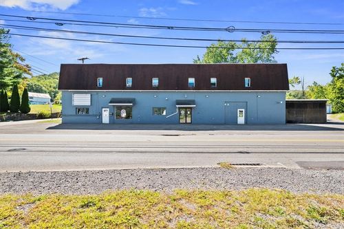 115 W Main St, Evans City, PA, 16033-1243 | Card Image