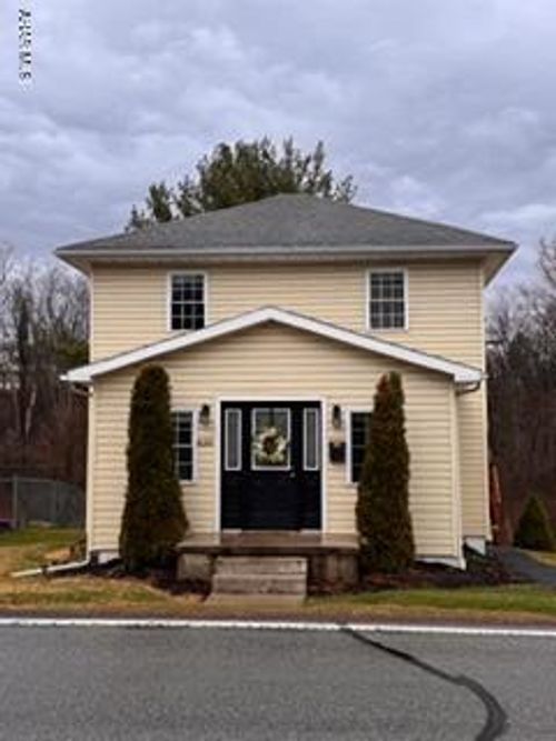 830 E Walton Ave, Altoona, PA, 16602-5358 | Card Image