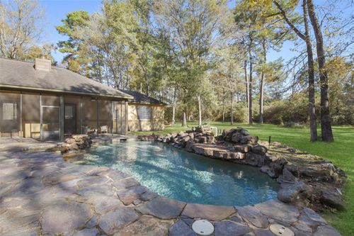 5 Oak Crest Cir, Magnolia, TX, 77354-5736 | Card Image