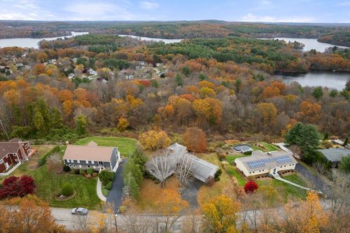 31 Overlook Dr, Southborough, MA, 01772-1252 | Card Image