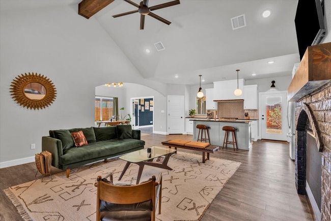 6803 52 Nd St, House other with 3 bedrooms, 2 bathrooms and null parking in Lubbock TX | Image 8