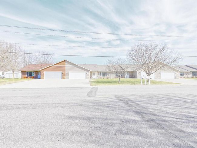 214 Linden Ave W Winsted MN 55395 USA-024-026-south side-MLS_Size.jpg | Image 24