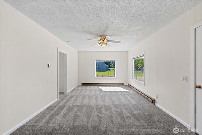 1715 Locust St, House other with 3 bedrooms, 1 bathrooms and 1 parking in Wenatchee WA | Image 5