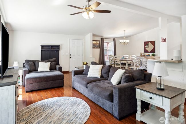 986 Nw Mahogany Ln, House other with 3 bedrooms, 2 bathrooms and 2 parking in Silverdale WA | Image 6
