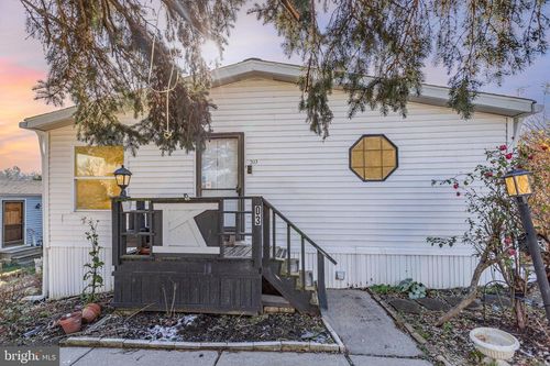 203 Oakfield Ct W, LANCASTER, PA, 17603-2104 | Card Image