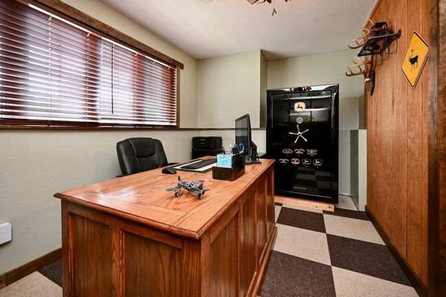 24 LL Office or Flex Room.jpg | Image 24