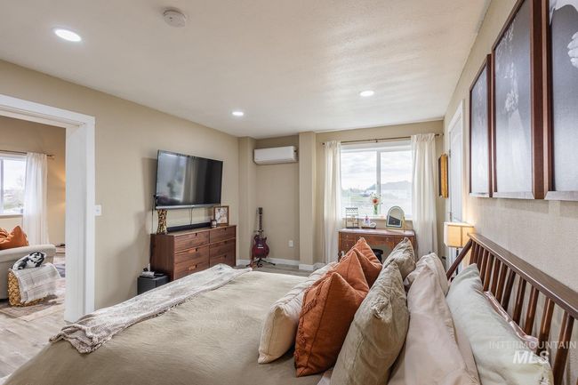 1300 N Big Tree Ln, House other with 4 bedrooms, 3 bathrooms and 4 parking in Kuna ID | Image 32