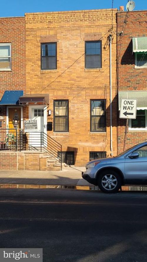 819 Jackson St, PHILADELPHIA, PA, 19148-3107 | Card Image