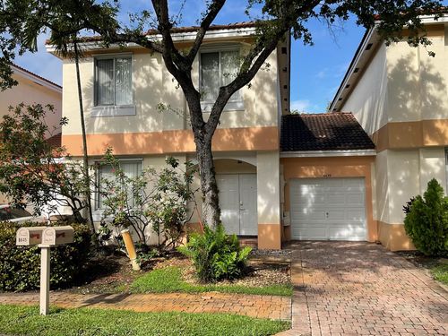 4-7-6639 Hidden Cove Dr, Davie, FL, 33314-7111 | Card Image