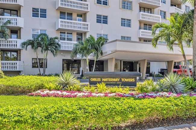 APT-624 - 90 Edgewater Dr, Condo with 2 bedrooms, 3 bathrooms and null parking in Coral Gables FL | Image 61