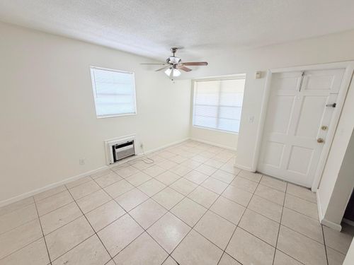 207-3030 Nw 43rd Ter, Lauderdale Lakes, FL, 33313-1933 | Card Image