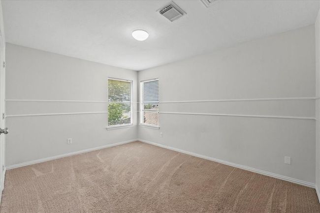 Bedroom 3 offers more views of the lake | Image 27