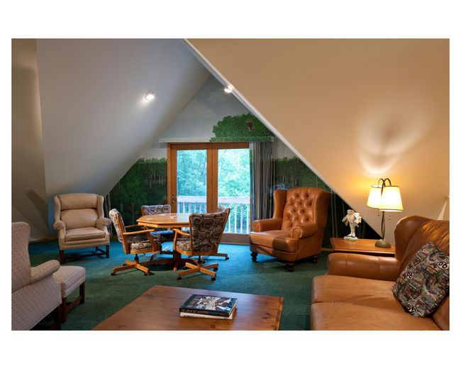St. Joachim: A cozy living space for one or two people with a full bath | Image 108