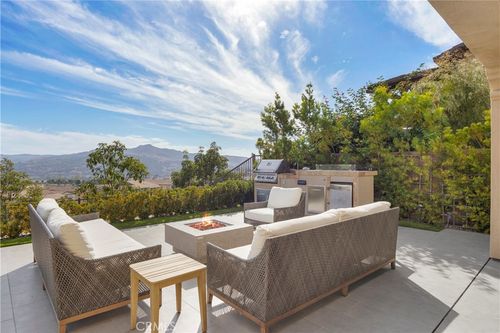 7 Paladino Ct, Rancho Mission Viejo, CA, 92694-1901 | Card Image