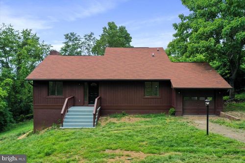 143 Zinn Way, LINDEN, VA, 22642-5608 | Card Image