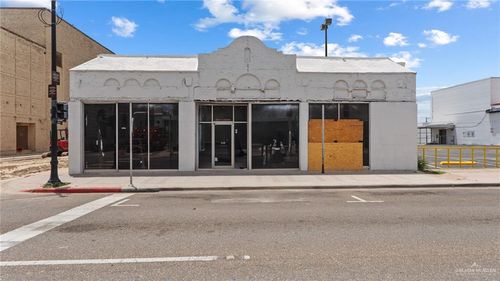 952 E Elizabeth St, Brownsville, TX, 78520-5147 | Card Image