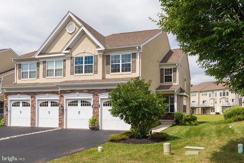 2604 Rockledge Ct, CHESTER SPRINGS, PA, 19425-3892 | Card Image
