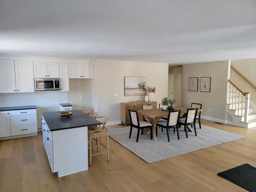 15 Coach Rd, South Easton, MA, 02375-2304 | Card Image