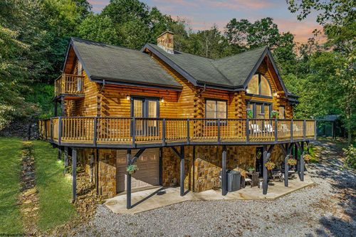 74 Ken Snyder Rd, Tunnelton, WV, 26444-8814 | Card Image