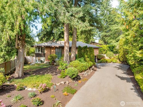 422 Nw 196th Pl, Shoreline, WA, 98177-2542 | Card Image