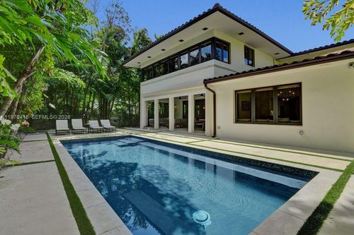 5735 N Bay Rd, Miami Beach, FL, 33140-2034 | Card Image