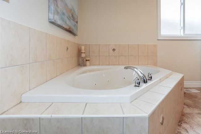124 Dutton Way, House other with 3 bedrooms, 3 bathrooms and 6 parking in Woodstock ON | Image 24