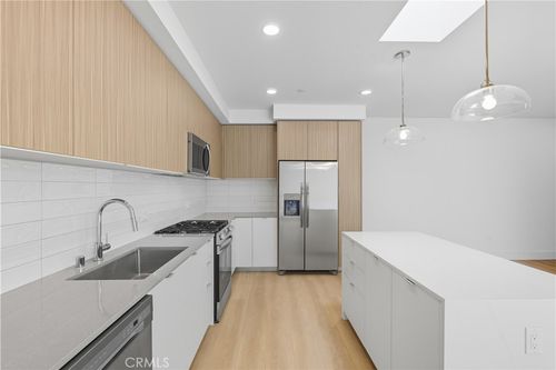 207-12078 Guerin St, Studio City, CA, 91604-4727 | Card Image