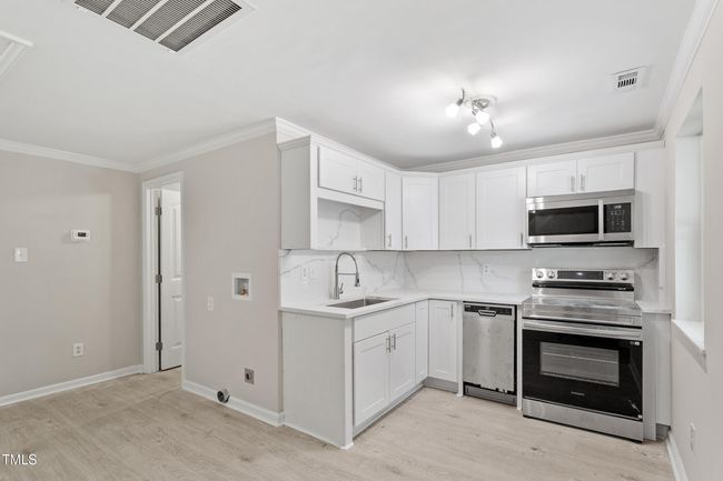2705 Crest St Apt 3 [2353388]_12 | Image 4
