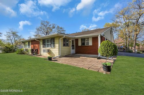 8 C Blue Jay St, Manchester, NJ, 08759-5300 | Card Image