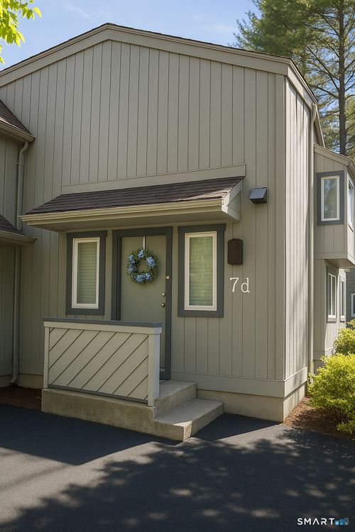 d-7 Lyle Ct, Farmington, CT, 06032-3587 | Card Image