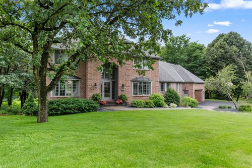 13674 Dunbar Way, Apple Valley, MN, 55124-5200 | Card Image